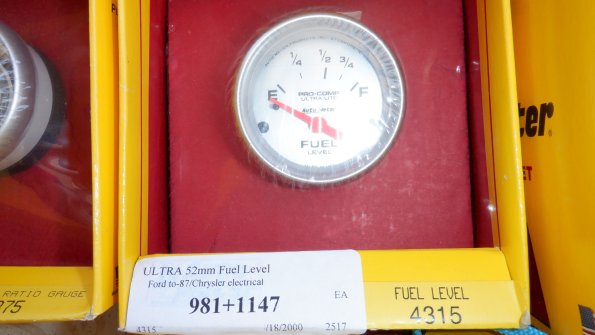 Autometer fuel gauge