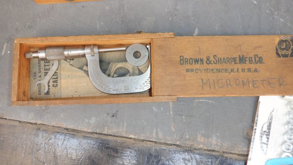 caliper micrometer